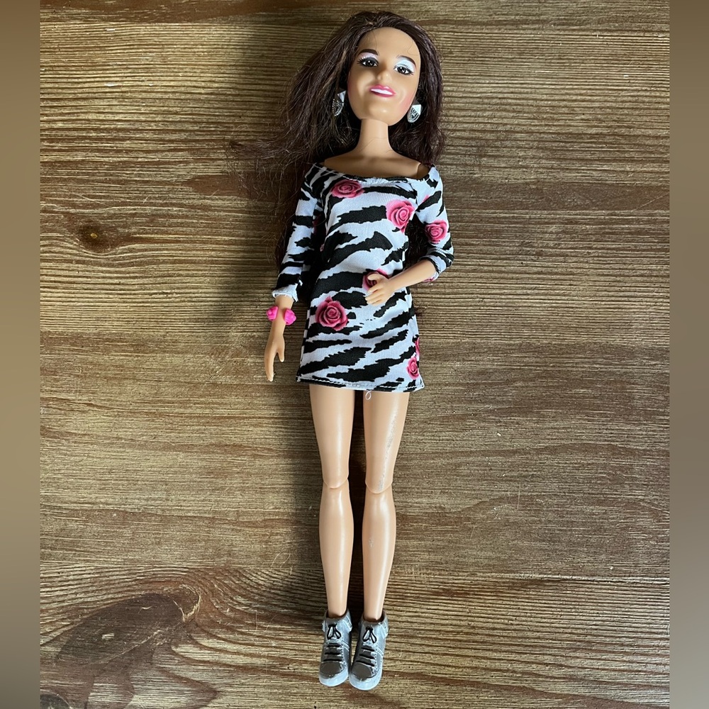 Victorious Singing Tori Vega Doll